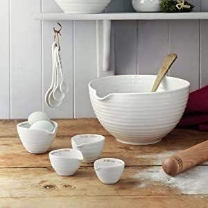 Portmeirion Sophie Conran White Measuring Cups | Set of 4 Measuring Cups for Kitchen and Baking in Assorted Sizes | Made from Fine Porcelain | Dis...