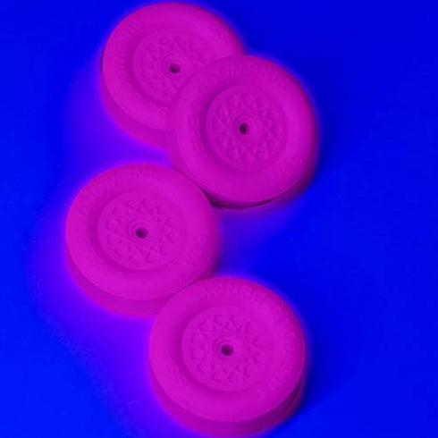 Official Pinewood Derby Wheels and Axles (Purple)...
