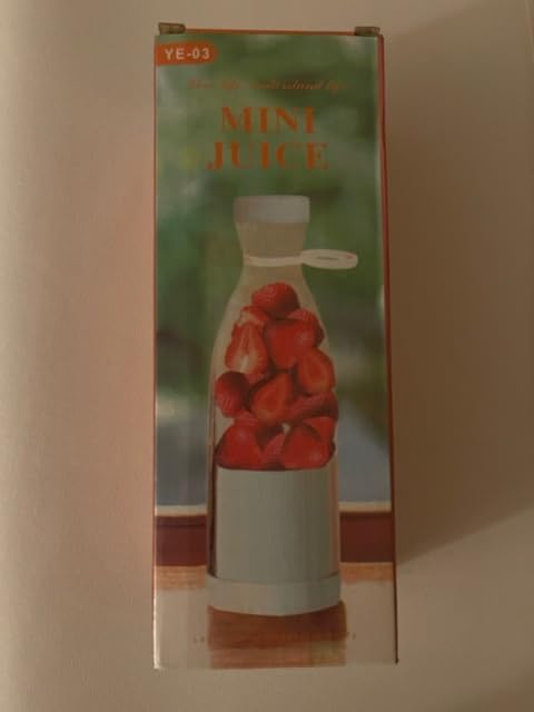 Mini Portable Electric Juicer and Blender...