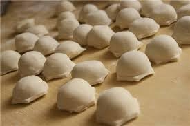 Russian Pelmeni Dumpling Machine Ravioli Plastic Mould Shape for Russian Pelmeni...