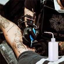 Yuelong Plastic Squeeze Bottle - 2Pcs Safety Wash Bottle 500ml&250mL Convenient Green Soap Supply Tattoo Squeeze Bottle with Scale Labels for Medi...