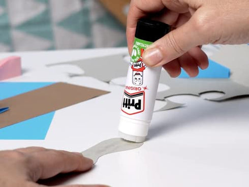 Pritt Glue Stick, Safe & Child-Friendly Craft Glue for Arts & Crafts Activities, Strong-Hold adhesive for School & Office Supplies, 1x43g Pritt St...