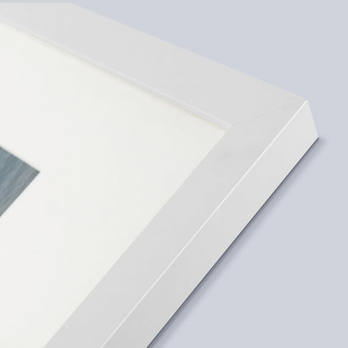 Frametory, 8x10 Frames Display 5x7 Picture with Mat or 8x10 Photo Without Mat, Shatter-Resistant Glass, Pre-Installed Wall Mounting Hardware - Whi...