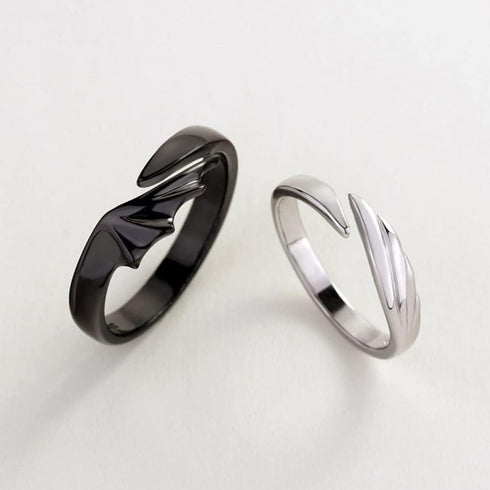 LIFKOME 2pcs Angel Devil Wings Adjustable Ring for Men and Women Black White Couple Ring Silver Couple Matching Jewelry for Engagement Marry Weddi...