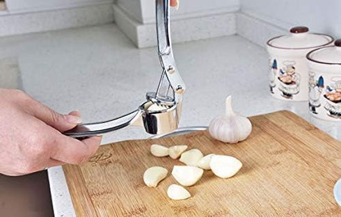 Garlic Press Mashed Garlic Crusher Peeler Chopper Garlic Puree Maker Heavy Duty Stainless Zinc Alloy...