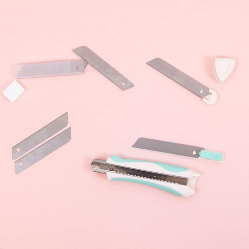 Craftelier - Pack 10 Replacement Blades Compatible with 18 cm Professional Cutter | Includes Protective Case for Blade Storage | Made of carbon st...