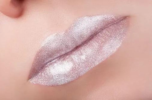 French Girl Le Lip Tint - Moisturizing & Hydrating Lip Balm for Sheer, Buildable Coverage & Shine, Clean Formula, Organic Ingredients, Vegan & Cru...