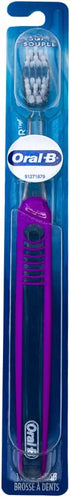 Oral-B Indicator Toothbrushes 35, Compact Soft (Colors Vary) - Pack of 3...