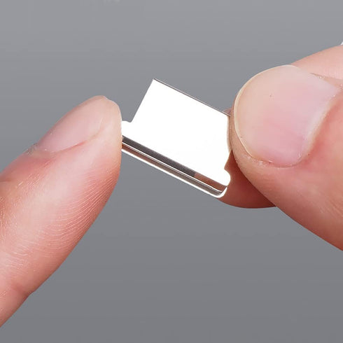 1 Piece Portable Transparent Plastic Handheld Paper Clam Dispenser Paper Clipper with 50 Metal Refill Clips for School Office...