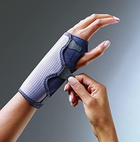 FUTURO Comfort Stabilizing Wrist Brace, Helps Support Sprains, Strains, and Symptoms of Carpal Tunnel Syndrome, One Size...