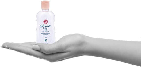 Johnson's Baby Massage Oil, 50 ml / 1.7 FL Oz - 3 Pack...