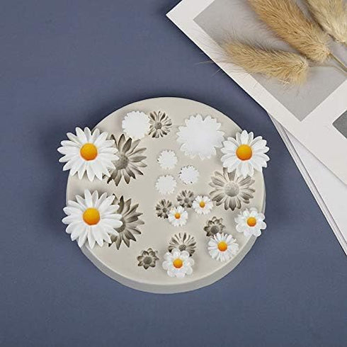1Pc White Cute Flower Silicone Molds Daisy Shape Fondant Candy Mould Mini Flower Chocolate Molds for Cake Decoration Cupcake Topper Fudge Polymer ...