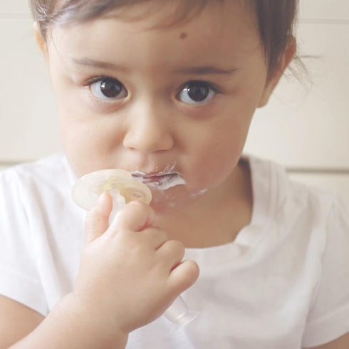 Haakaa 360° Silicone Baby Toothbrush – 100% Soft Food Grade Silicone, BPA-Free, Suction Base, Safe for Babies 6 Months+, Gentle Gum and Teeth Clea...