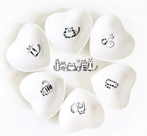 Cute Cat Ceramic Side Sauce Dishes Mini Heart shape Seasoning Dish, Sushi Soy Dipping Bowl,Serving Saucers Dishe,Meow Porcelain Small Tea Bag Hold...