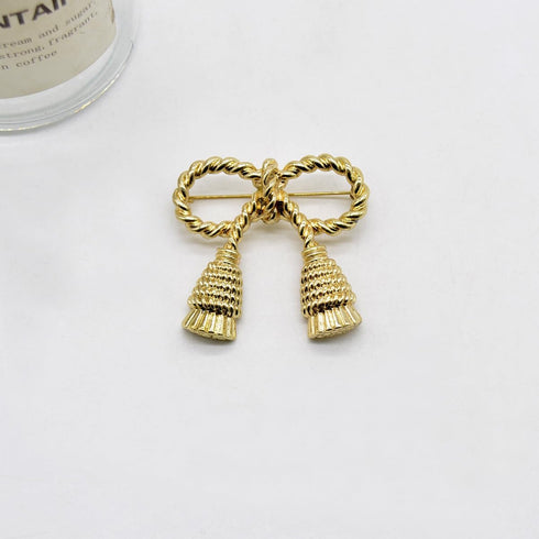 Vintage Ribbon Bow Brooch Pin Exaggerated Bow Knot Lapel Pins Clip Shawl Hat Suit Dress Accessories Brooches Pins Unique Birthday Christmas Jewelr...