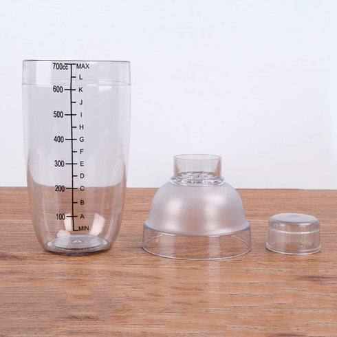 FEOOWV Plastic Cocktail Shaker, Hand Drink Mixer Boba Tea Shaker Cup with Scales,Bar Tool Transparent (24 oz / 700cc)...