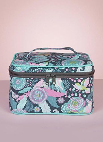 McCall Patterns Travel Cases in Three Sizes Sewing Pattern...