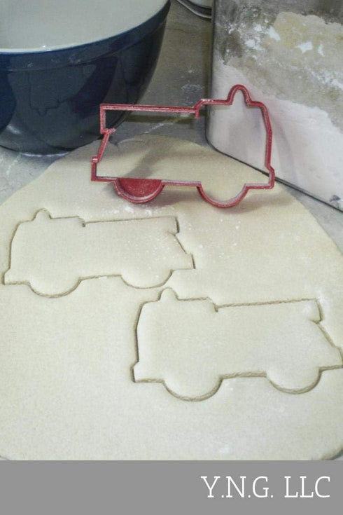 FIRE TRUCK FIRETRUCK ENGINE VEHICLE FIREMAN SAM COOKIE CUTTER MADE IN USA PR909...