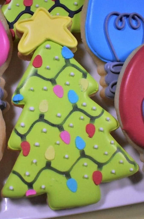 Christmas Tree with Star Cookie Cutter, 4.5" Made in USA by Ann Clark...