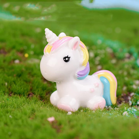 MAOMIA Miniature Unicorn Figurines Statue, Rainbow Unicorn Cake Toppers Decoration Moss Landscape DIY Terrarium Crafts Ornament Home Decor(Pack of...