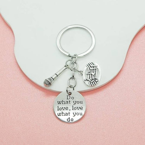 20PCS Microphone Keychian Musical Instrument Keychain Inspirational Gift Music Lover Gift Appreciation Gifts for Music Teacher Student Musicians E...