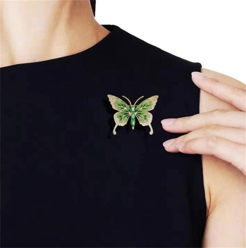 Vintage Rhinestone Butterfly Brooch Emerald Insect Brooch Crystal Butterfly Elegant Lapel Pin Dress Accessory Wedding Birthday Jewelry Gift...