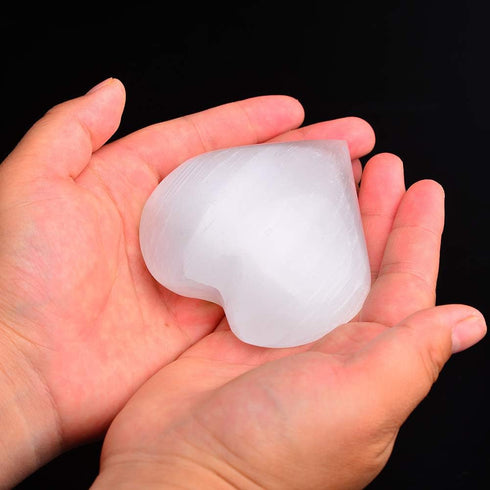 AMOYSTONE Selenite Crystal Hearts of Palm Worry Stone Crystal and Healing Stones Home Decoration 2PCS...