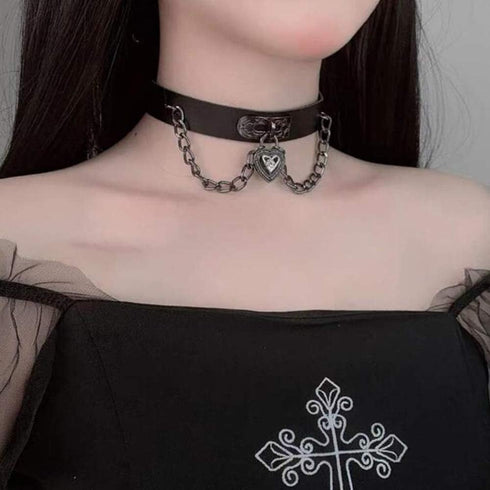 YERTTER PU Leather Choker Heart Gothic Jewelry Necklaces for Women Punk Rock Adjustable Black Collar Choker Necklaces for Cosplayer...