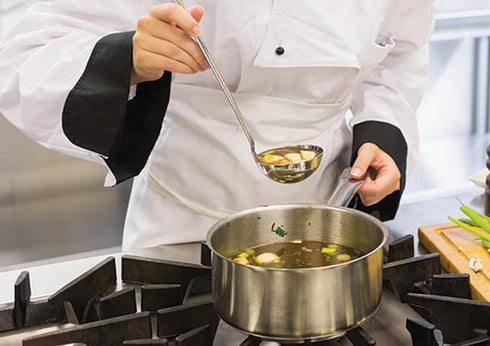 Winware Stainless Steel 2 Quart Sauce Pan with Cover...