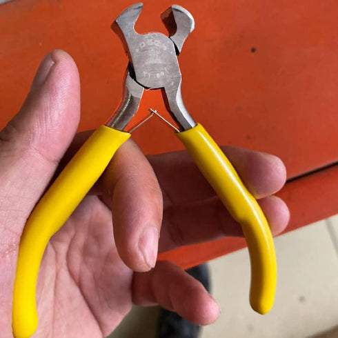 Nail Puller,4.1 Inch End Cutting Plier,High Carbon Steel Staple Puller for Jewelry Making, Guitar Bass String Cutting, Pulling Removing Nails, Wir...