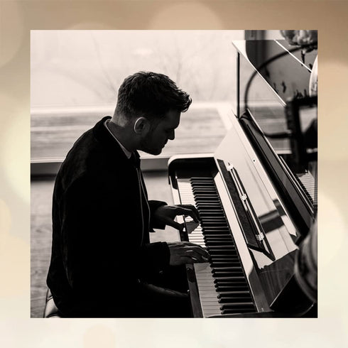 By Invitation Signature from Michael Bublé Fragrances, 1 Fl Oz | Women’s Perfume | Bergamot, Jasmine, Vanilla Perfume | Eau de Parfum | Gift for W...