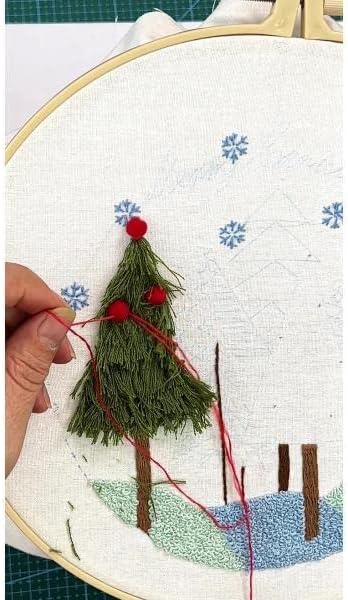 DIY Hand Embroidery Kit, Christmas 3D Novice Embroidery Kit for Beginners, DIY Material Package (Christmas Tree)...