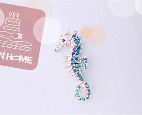 SaiDian 1 Pcs Seahorse Pin Brooch Animal Ocean Seahorse Brooch Crystal Rhinestone for Skirt Denim Bag Accessories...