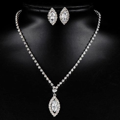 Bride Simple Crystal Necklace Earrings Set Women Bridal Wedding Jewelry Sets Rhinestone Choker Necklace Prom Jewelry Set for Women (Silver 3)...