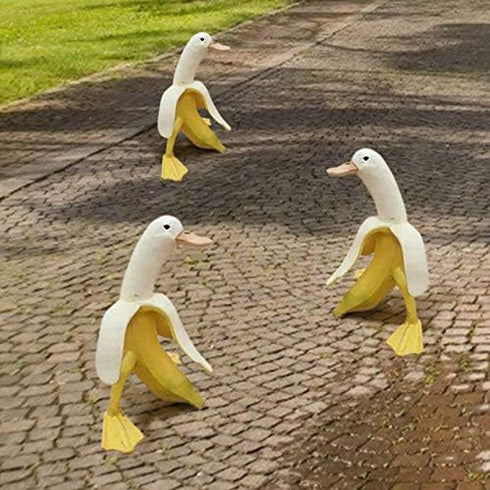 Banana Duck Sculpture, Whimsical Banana Duck Yard Art, Creative Banana Duck Art Statue Garden Yard Outdoor Decor (1 pc) 1...