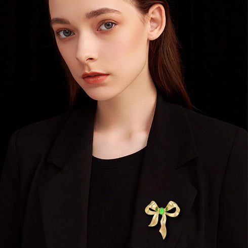 Rhinestone Brooch for Women 18k Gold Plated Brooch Pin Fashion Brooch Lapel Pin Dress Accessories Safety Pin Jewelry Thanksgiving Day Birthday Wed...