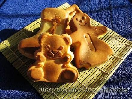 Palksky 20 Cavity Large Gummy Bear Mold/Big Bear Crayon Mold for Brownie Muffin Chocolate Ganache Jelly Pralines Caramels Candy Soap Bar Bath Bomb...