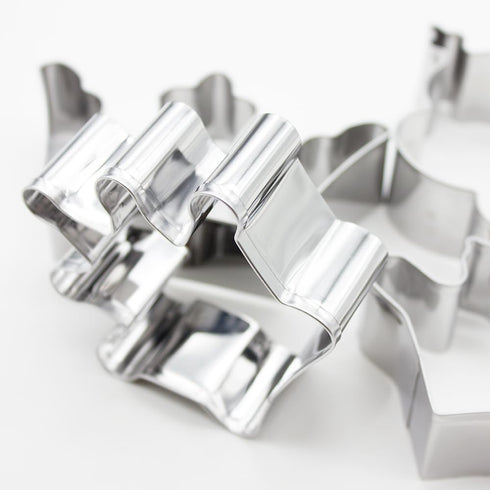 4-Piece Crown Cookie Cutter Set, Stainless Steel Biscuit Cutters, King Crown, Queen Crown, Prince Crown and Princess Crown...