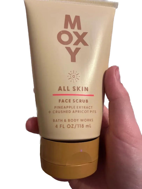 Bath + Body Works Moxy Face Scrub for All Skin Types - with Pineapple and Apricot - 4 ounces...