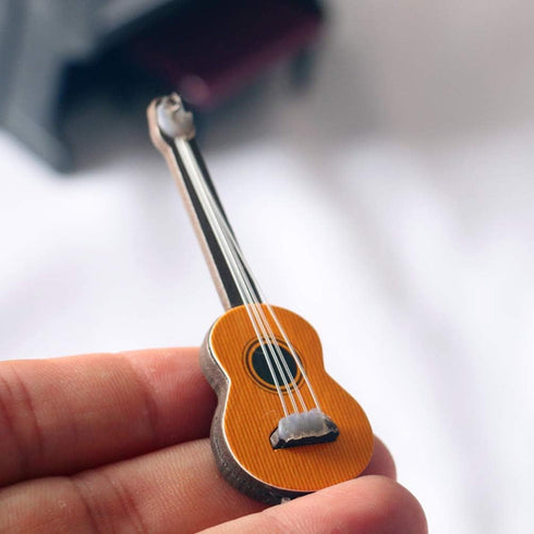 Toyvian 2Pcs Miniature Guitar Dollhouse Mini Musical Instrument Wood Bass Guitar Model Ornament for Fairy Garden Accessories Kids Play Toys Birthd...