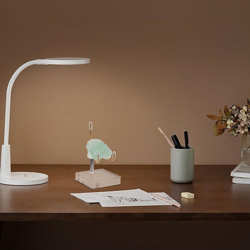 FINGERINSPIRE 2 Sets Adjustable Metal Arm Display Stand 2x2x3.5Inch Square Clear Acrylic Display Stand with Metal Arm Small Display Easel Holder f...