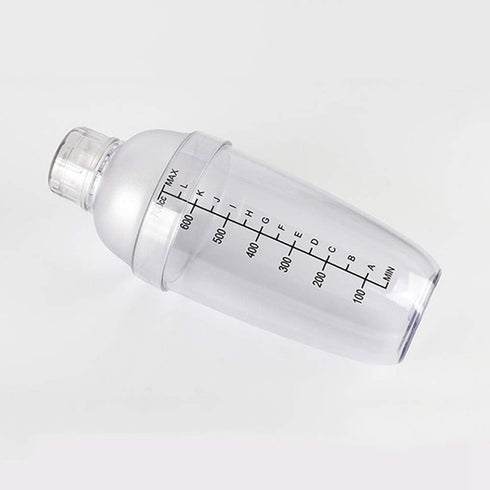 FEOOWV Plastic Cocktail Shaker, Hand Drink Mixer Boba Tea Shaker Cup with Scales,Bar Tool Transparent (24 oz / 700cc)...