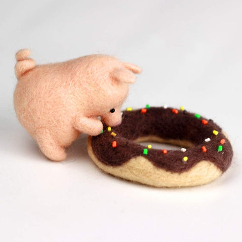 Artec360 Pig Love Donut Needle Felting Kits 70s (19um) Grade Merino Wool - Needles, Finger Guards, High-Density Foam Mat, Instructions...