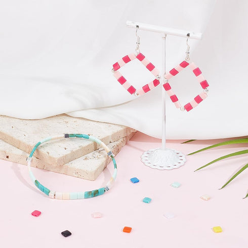 SUNNYCLUE 1 Box 800Pcs 2 Hole Tila Beads Acrylic Flat Square Beads Opaque Macron Colour Small Cute Seed Bead for Jewelry Making DIY Crafts Supplie...