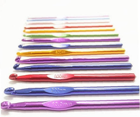 4Pcs/Set Multicolour Aluminum Knitting Needles Crochet Weave Crochet Needles Hook Crochet Starter Kit Attractive Design, Crochet Hooks?Arts, Craft...