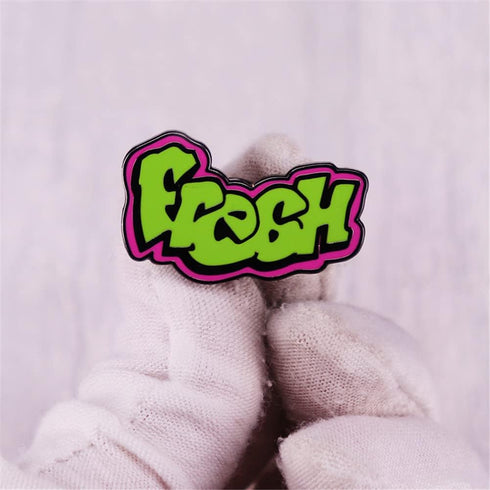 Fresh Graffiti Logo Brooch Green Letter Badge for Clothes Bags Backpacks Party Decoration Christmas Gift Personality Fashion Decorative Jewelry Ac...