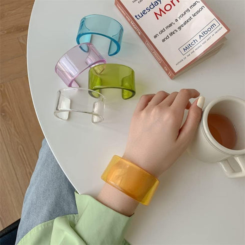 Pingyongchang Acrylic Cuff Bangle Bracelets for Women Chunky Bracelets for Women Colorful Wide Irregular Resin Wristbands Retro Wide Geometric Pla...