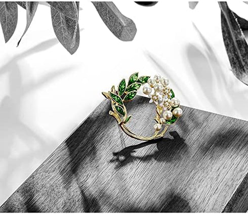 Nobrand COLORFUL BLING Leaf Brooches Pin - Women Chest Brooch, Good Idea For Party, Dance, Wedding, Banquet...