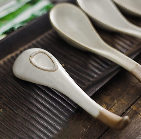 123Arts 4pcs Ceramic Japanese Retro Soup Spoons Dessert Spoons...