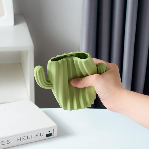 Silicone Pen Holder Cactus Pencil Holder Cute Pens Cup for Desk for Kids Office Decor Desk Accessories Pen Pot Desk Organizer (Green,2 Pack)...